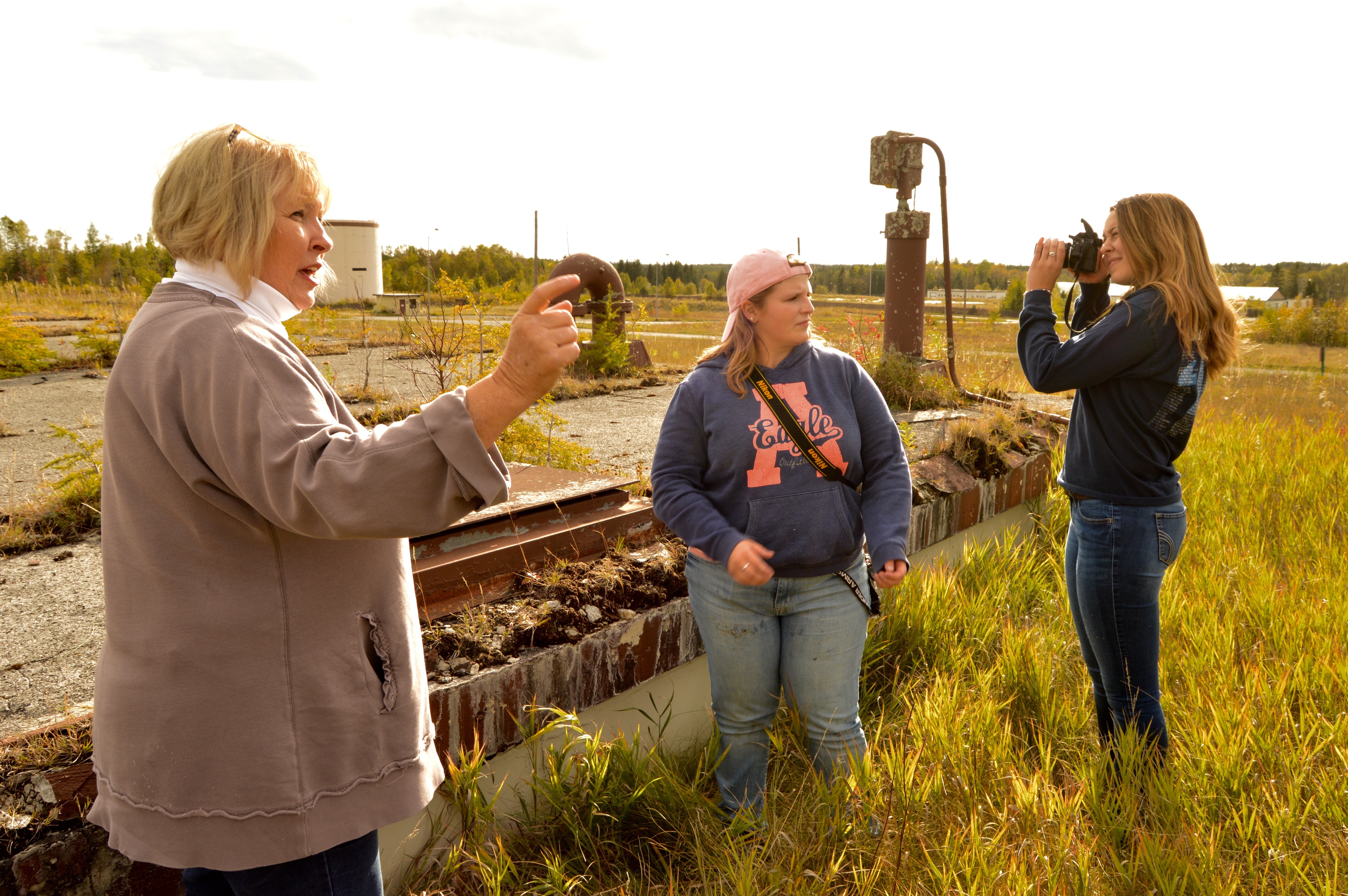 Carol Ayoob’s photo class takes field trip